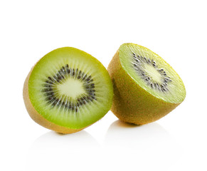 Fototapeta na wymiar Whole kiwi fruit and his sliced segments isolated on white backg
