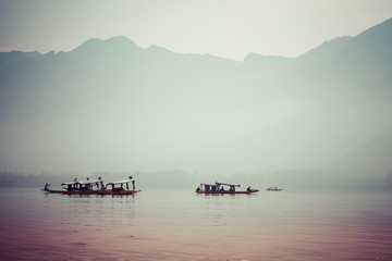 Fototapeta na wymiar Peacefully Dal lake in Srinagar, Kashmir India