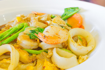 Fried Noodle with Seafood