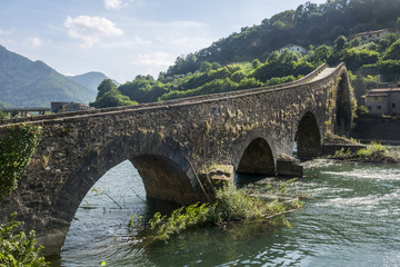 Fototapeta na wymiar Ponte della Maddalena (Tuscany, Italy)