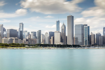 Obraz na płótnie Canvas Beautiful skyline of Chicago, Illinois.