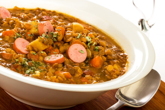 Linseneintopf mit W&uuml;rstchen