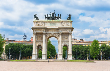 Fototapeta na wymiar Arch of Peace (Arco della Pace) in Milan. Italy