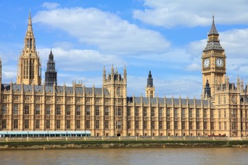 Fototapeta na wymiar London - Houses of Parliament
