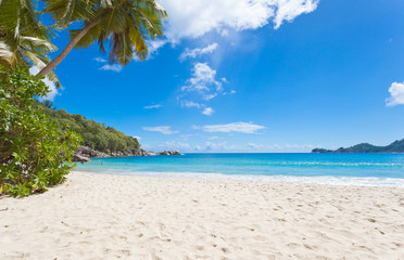 Fototapeta na wymiar plage d' anse Takamaka, Mahé, Seychelles