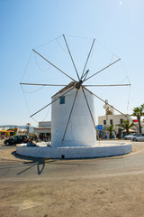 Windmühle in Parikia auf Insel Paros, Griechenland