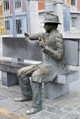 Sculpture of George Simenon