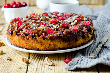 Cake with cranberries and walnuts
