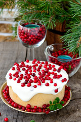 White chocolate cheesecake tart with cranberries