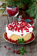 White chocolate cheesecake tart with cranberries