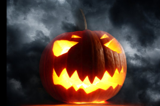 Angry halloween pumpkin