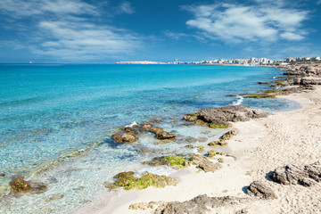Fototapeta na wymiar Turquoise beach near Gallipoli, Italy
