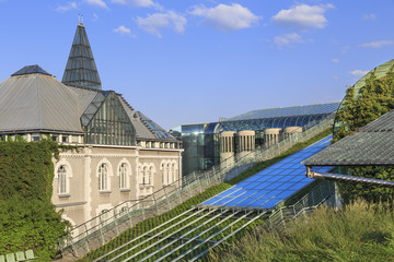 Gardens on the roof of the library of the University of Warsaw © stepmar