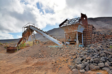 Fototapeta premium cantera en el desierto de lanzarote