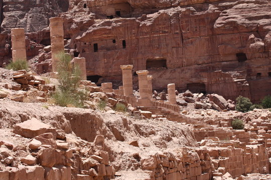 Colonne romane a Petra
