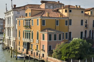 Fototapeta na wymiar Houses in Venice