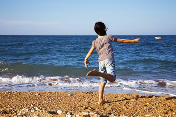 Child who throws a rock