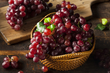 Organic Raw Red Grapes