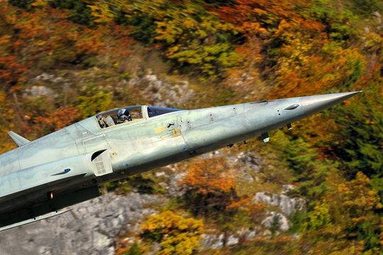 F-5, Myśliwiec, Krajobraz g&oacute;rski, Alpy, Szwajcaria