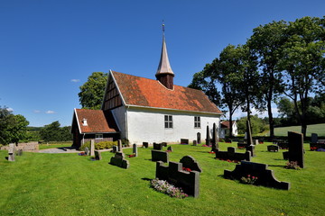 Fototapeta na wymiar Szwecja , mały wiejski kościół