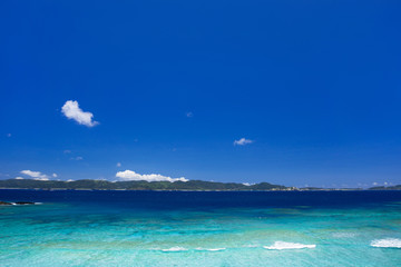 沖縄の海・慶留間島