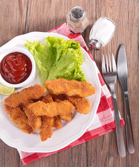 chicken nugget and salad