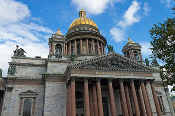 Fototapeta na wymiar St Isaac's Cathedral, Saint Petersburg, Russia