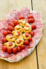 Taralli piccanti with tomato mayonnaise and salami