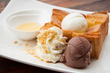 Honey toast