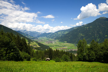Fototapeta na wymiar Zillertal - Alpen