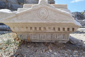 Capitel of column.