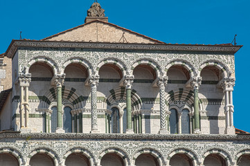 Lucca - Duomo di S Martino Colonnato