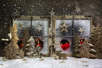 Romantische Weihnachtszeit: Weihnachtskarte in Rot, Weiß, Kerzen