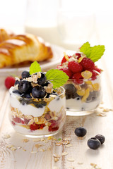 Yogurt parfait. Delicious and healthy dessert