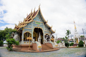 Naklejka premium thai temple in northern style at wat kor klang.