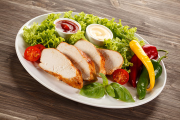 Roast chicken fillet and vegetables