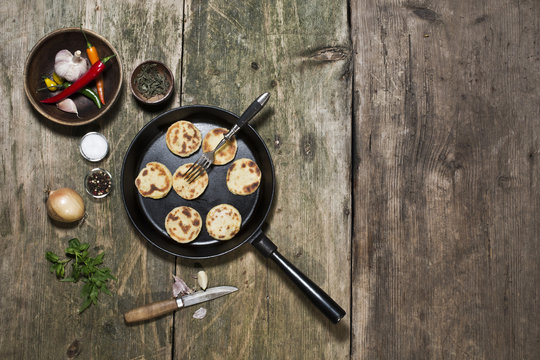 potato pancaces on the cast iron pan