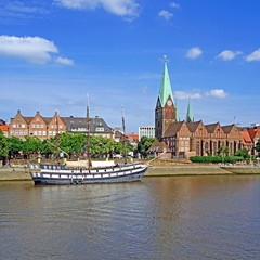 Fototapeta na wymiar BREMEN a.d. Weser ( Stadtpanorama )