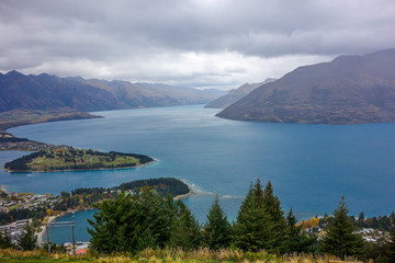 New Zealand 24