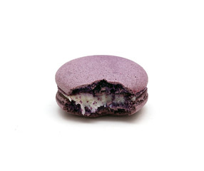 Macaroon bite