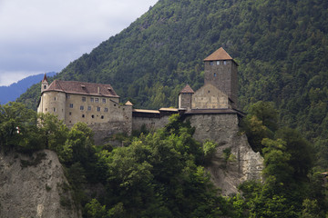 Fototapeta na wymiar Schloss Meran