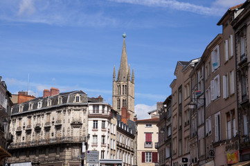 Fototapeta na wymiar Dans les rues de Limoges