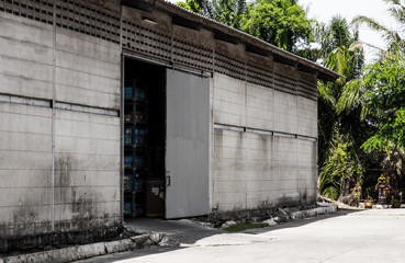Fototapeta na wymiar warehouse ruins