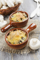 Mushrooms baked with cheese