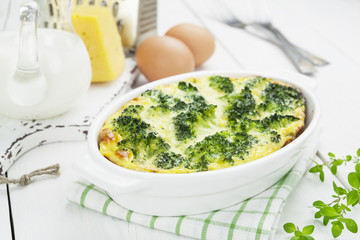 Broccoli, baked with cheese and egg