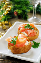 profiteroles with salmon and cream cheese