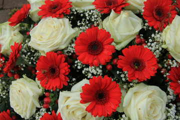 Bridal bouquet in red and white