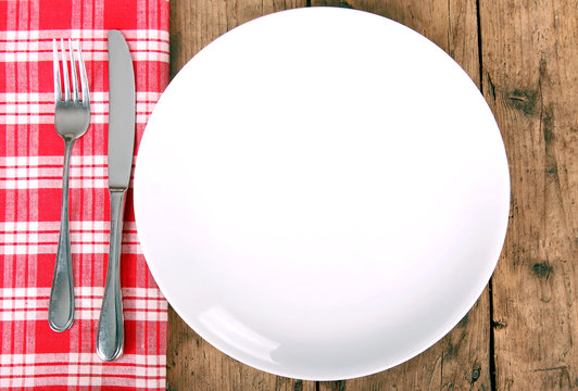 leerer weisser Teller