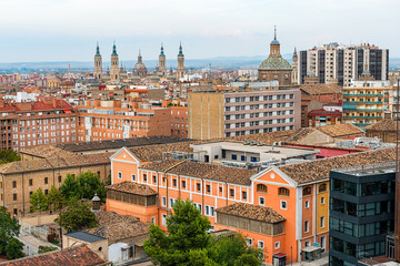 Fototapeta na wymiar Beautiful view of city Zaragoza, Spain.