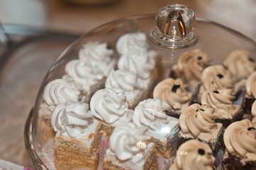 Cakes on a table 846.